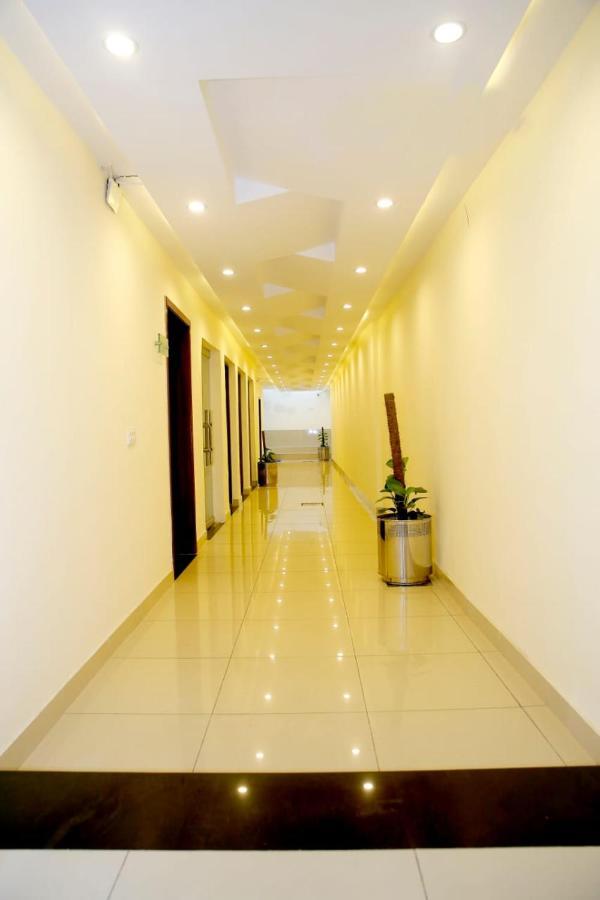 Hotel Noor Plaza Lahore Ngoại thất bức ảnh